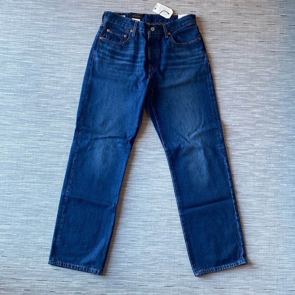 NWT Levi’s ‘90s 501 Jeans in dark wash - Picture 5 of 9